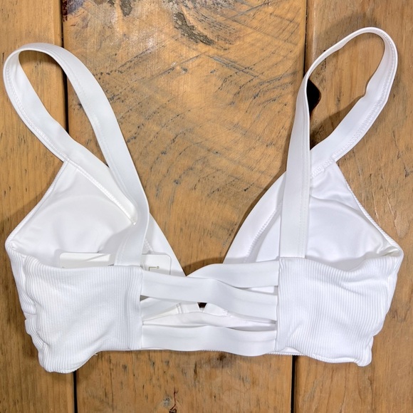 L*Space | Ribbed Vera Bikini Top In White - Picture 5 of 8